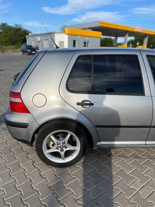 Volkswagen Golf 1.9tdi 2003 Automat