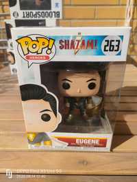 Funko pop heroes Shazam
Eugene 263