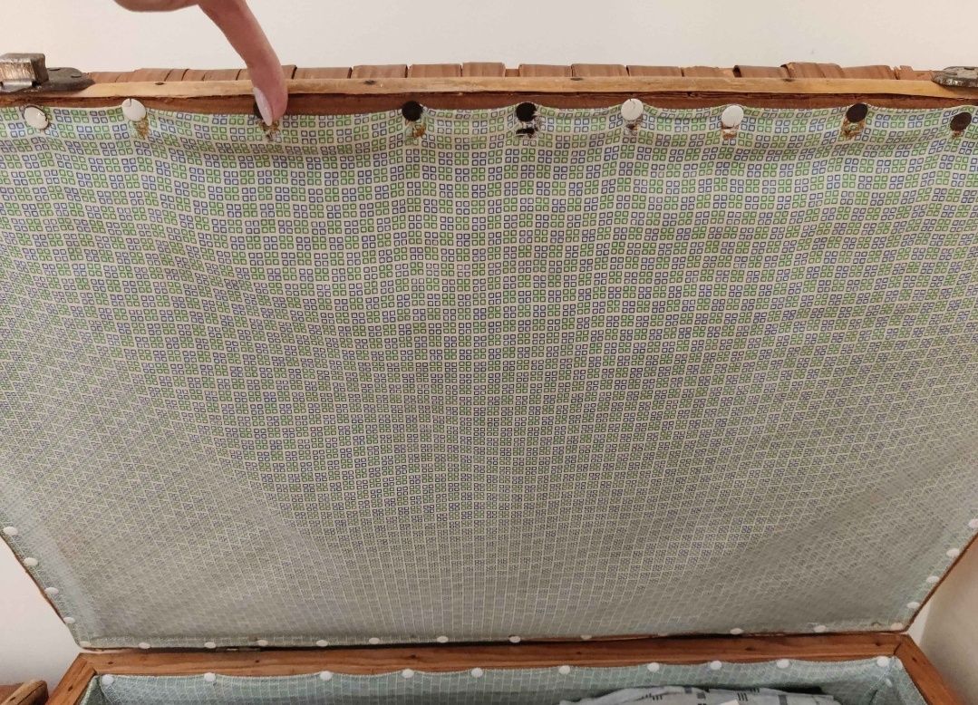 Conjunto de arcas em verga - necessitam retoques