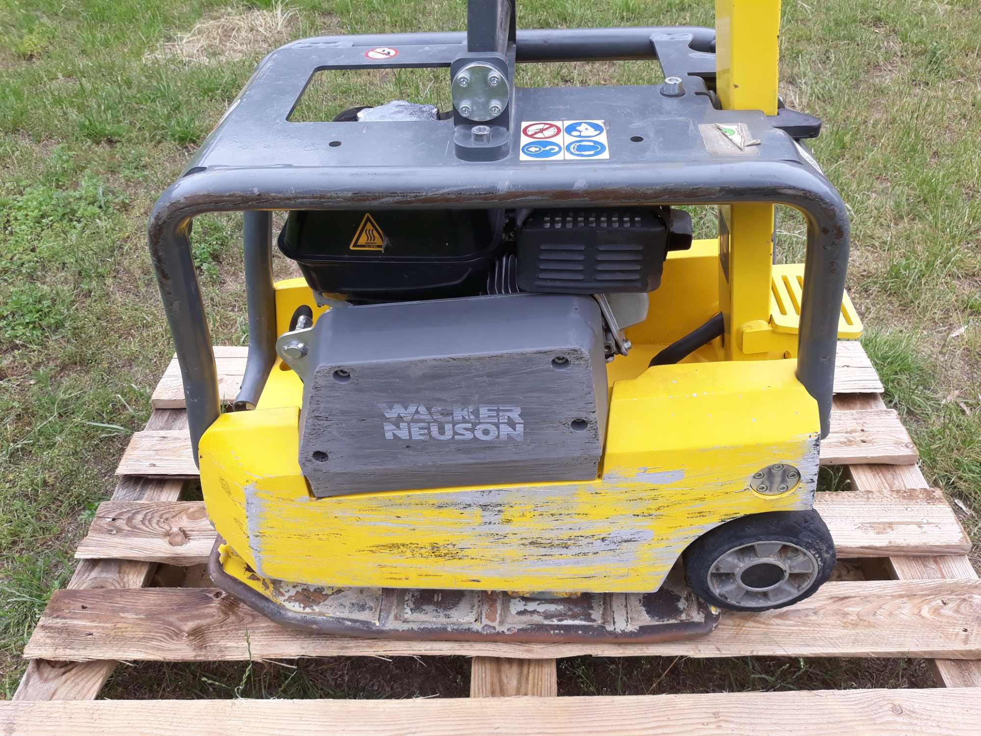 Zagęszczarka Wacker BPU2540A oryginał dwukierunkowa kółka 145kg 2020r