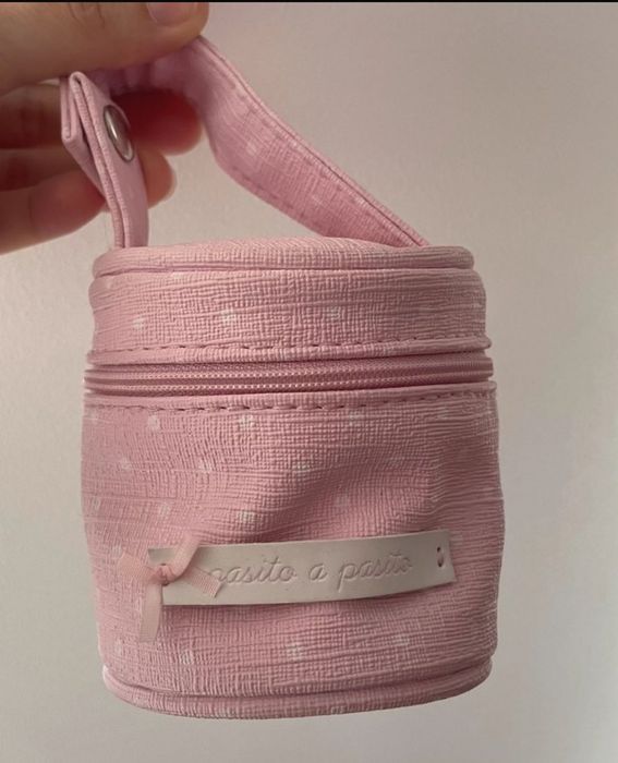 Porta chupetas menina marca Pasito a Pasito