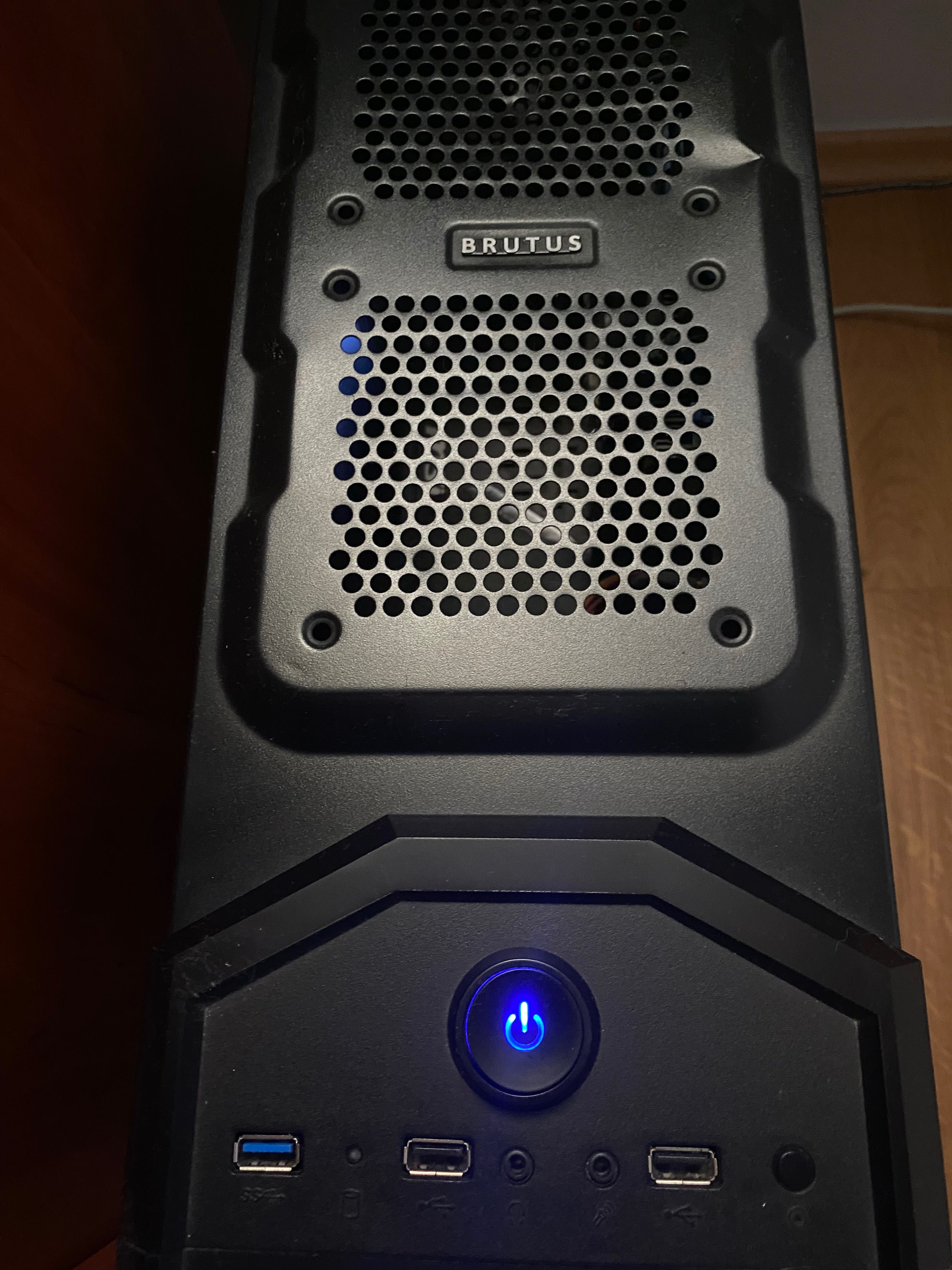 Komputer gamingowy stacjonarny do gier GTX/I5/WIN10/SSD/24GB RAM