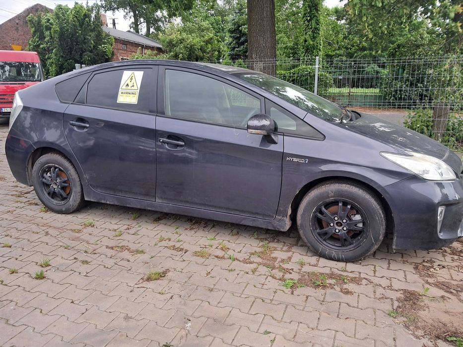 toyota prius III 1.8 hybryda anglik w calosci