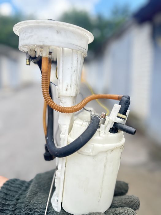 Колба з бензонасосом ауді а4б6