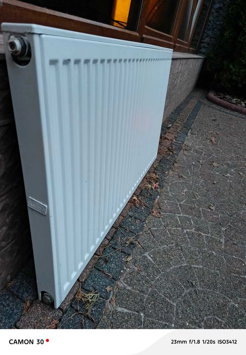 Продам радіаторну батарею