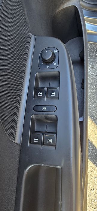 Volkswagen Golf Variant 1.6 TDI - Confortline - Bi Xénon + Bluetooth