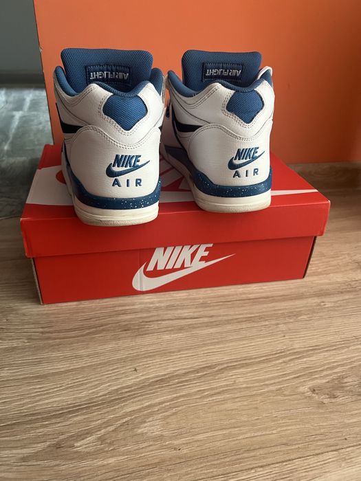 Buty Nike Flight 89 rozmiar 42,5 świetny stan jak nowe !