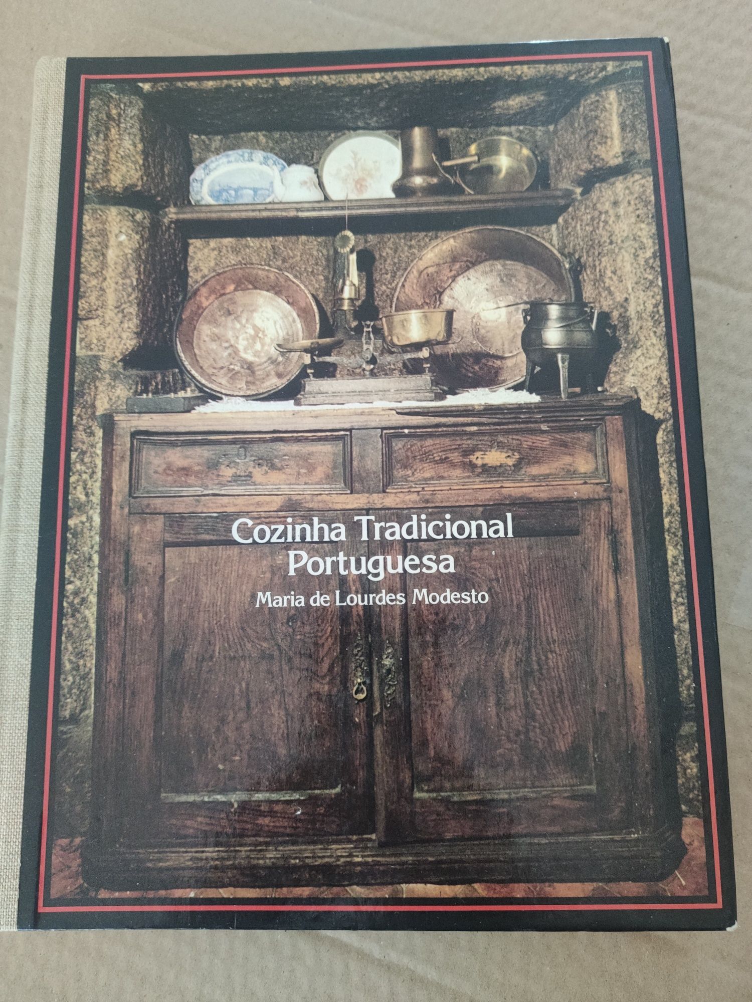 Livro de cozinha tradicional portuguesa