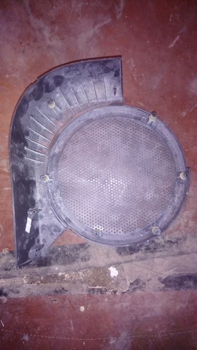 Накладка на колонку задньої правої дверки Jeep Patriot