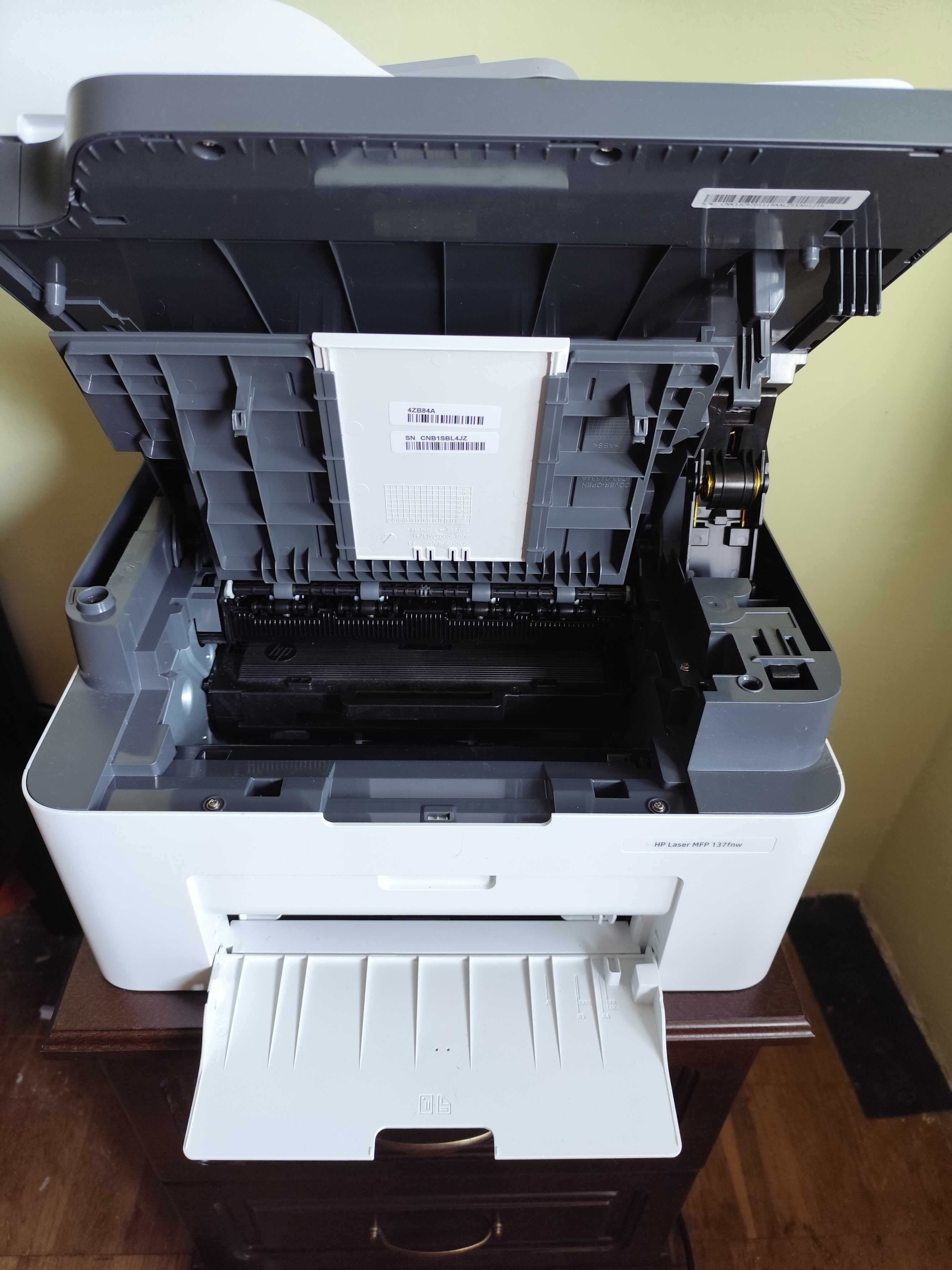 Принтер HP Laser MFP 137fnw