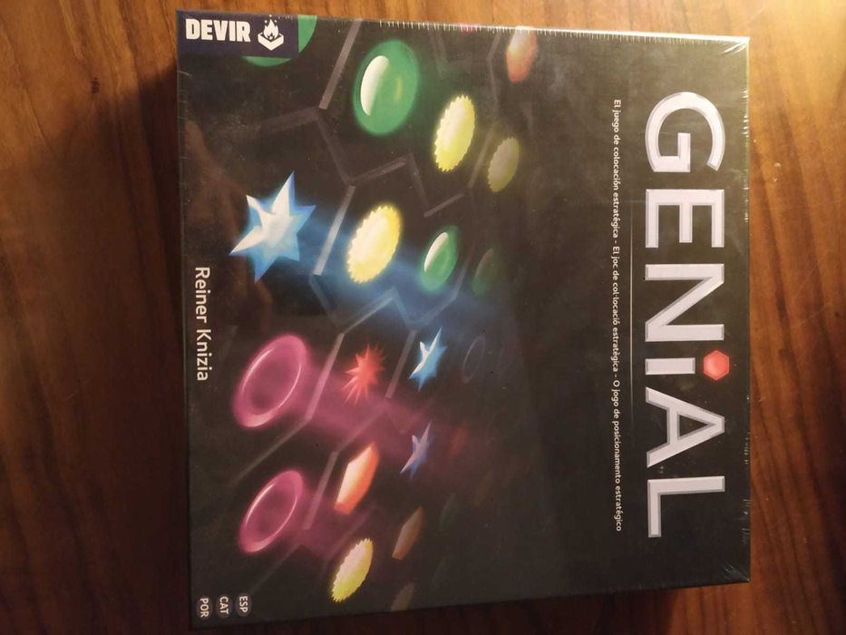 Genial, jogo de tabuleiro