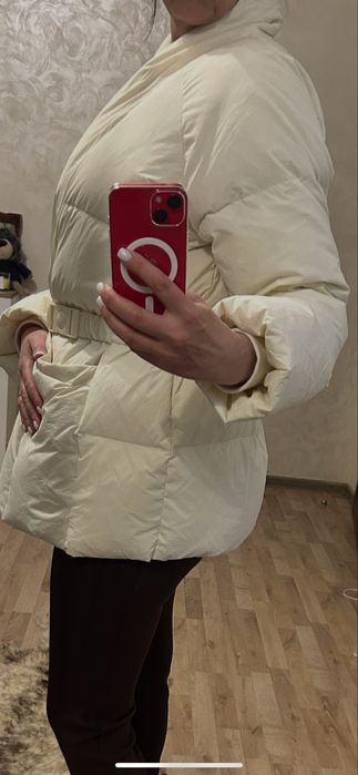 Продам пуховик жіночий
