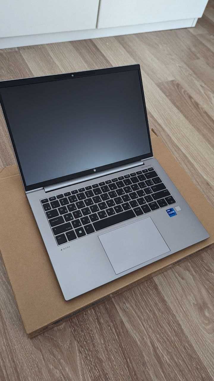 Ноутбук HP ZBook Firefly 14 G10