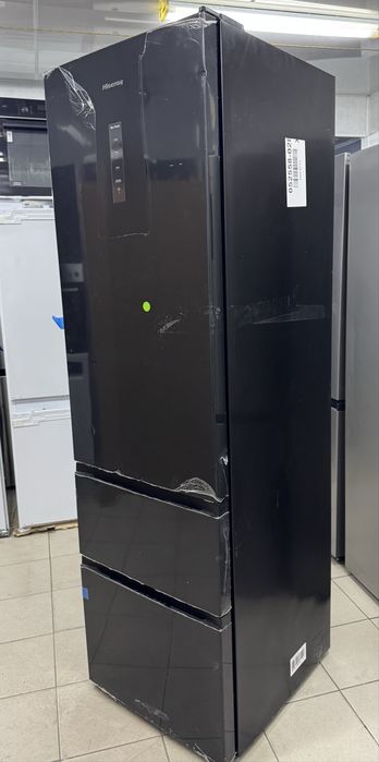 Холодильник HISENSE RM469N4AFD1 3D No Frost 200cm Чорний SmartFresh