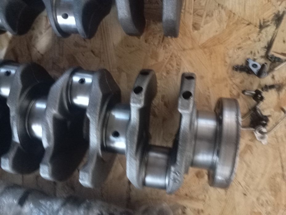 Колінвал Колінвал Рено Мастер 2.5 трафік Опель Примастар 1.9,2.3,2.0