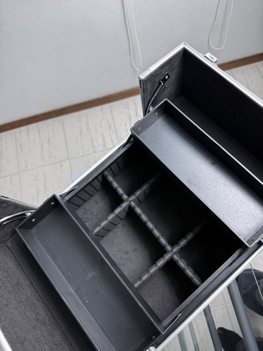 Mala de maquilhagem NOVA