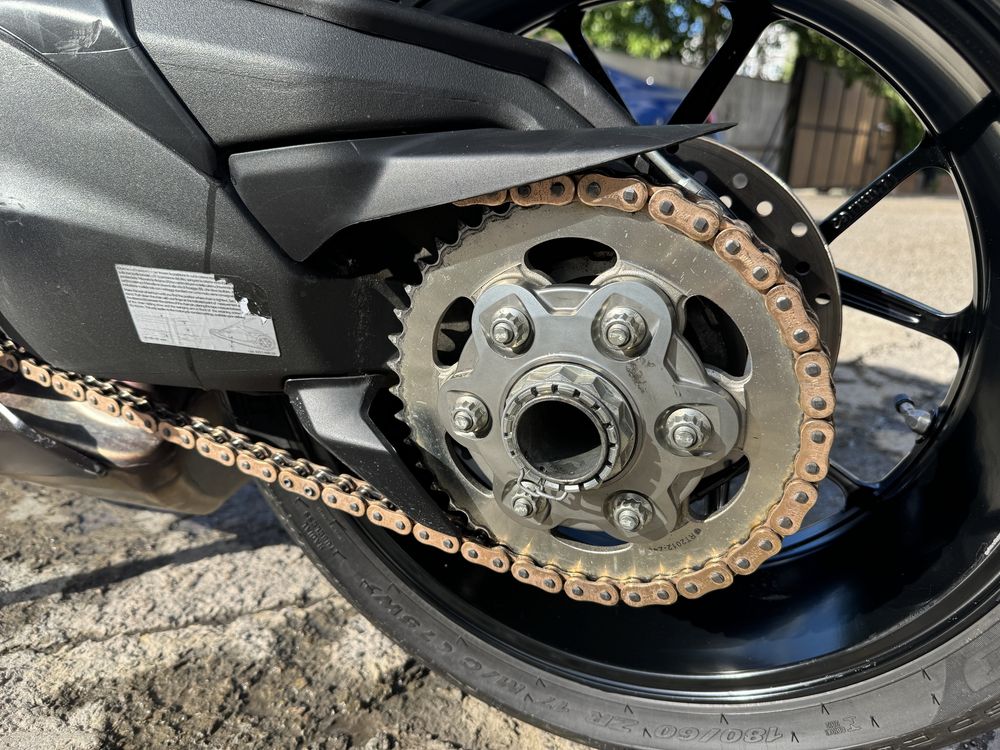 Продам ducati panigale 899
