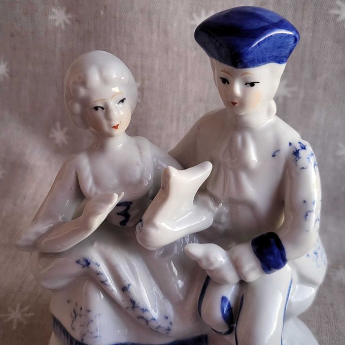 Подарок для влюбленных. Статуэтка Дама с Кавалером, Германия, фарфор