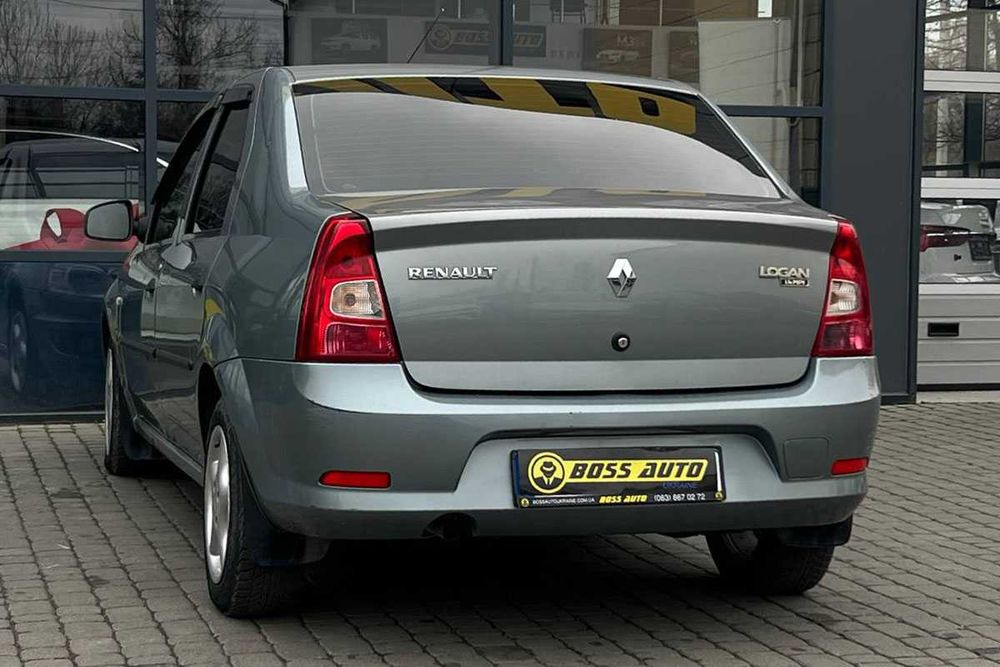 Renault Logan 2011