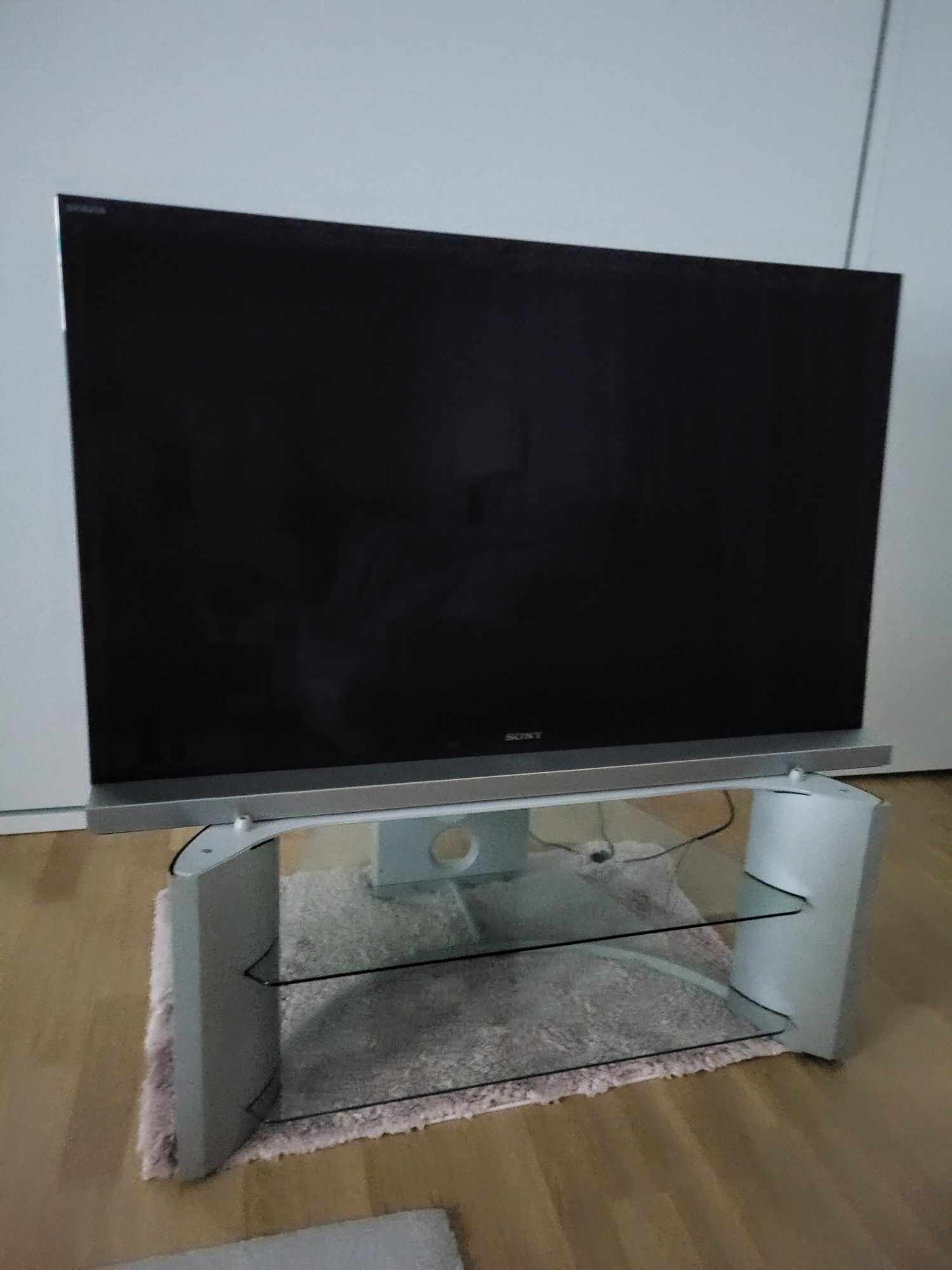 Telewizor sony KDL-47NX720 ze stolikiem