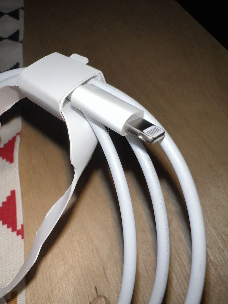 Продам оригінальний кабель Apple Type-C to Lightning  (1 m)