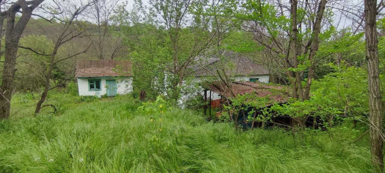 Продам будинок-дачу з документами під ремонт