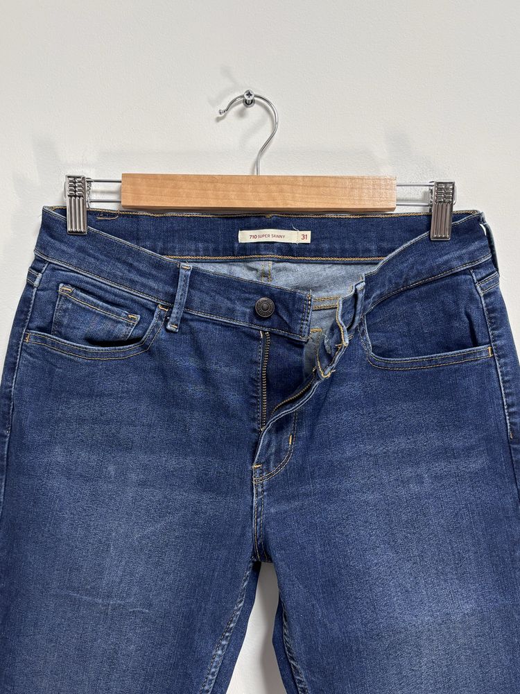 Damskie Levi’s 710 Super Skinny W31 L30 elastyczne granatowe