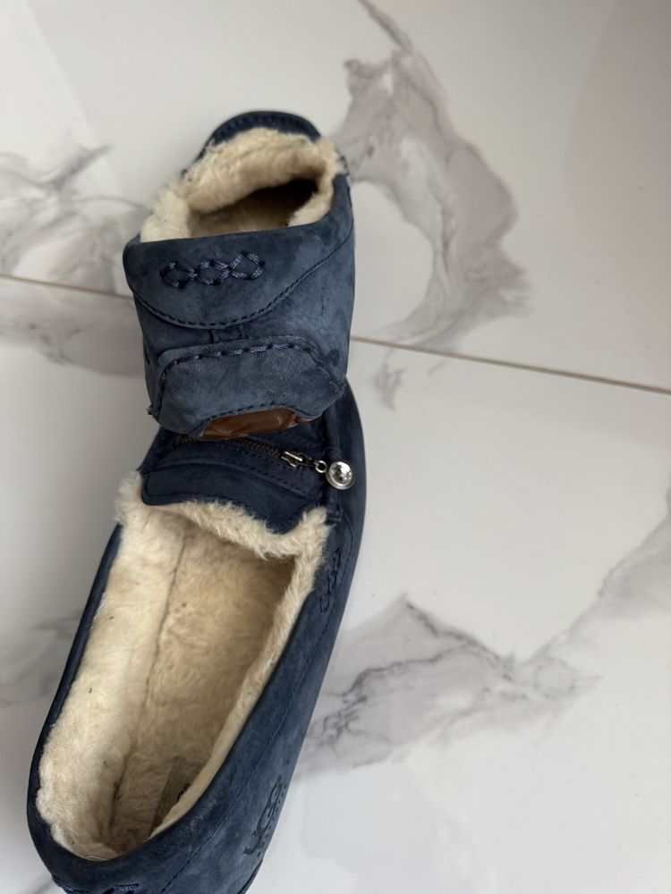 Продам мокасини UGG оригінал 41