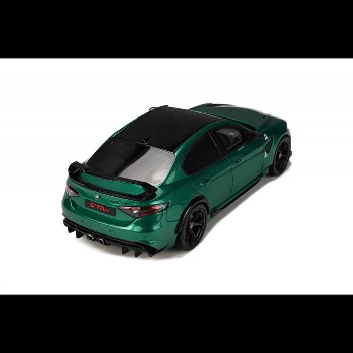 Model Alfa Romeo Giulia GTAm zielony 1:18, otto ottomobile OT989