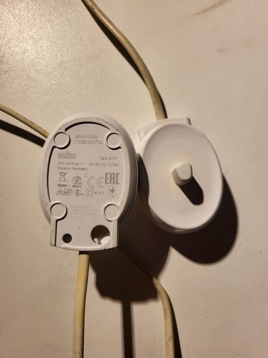 Ładowarka szczoteczki Braun Oral-b