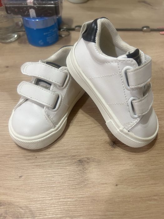 Дитячі кросівки H&M