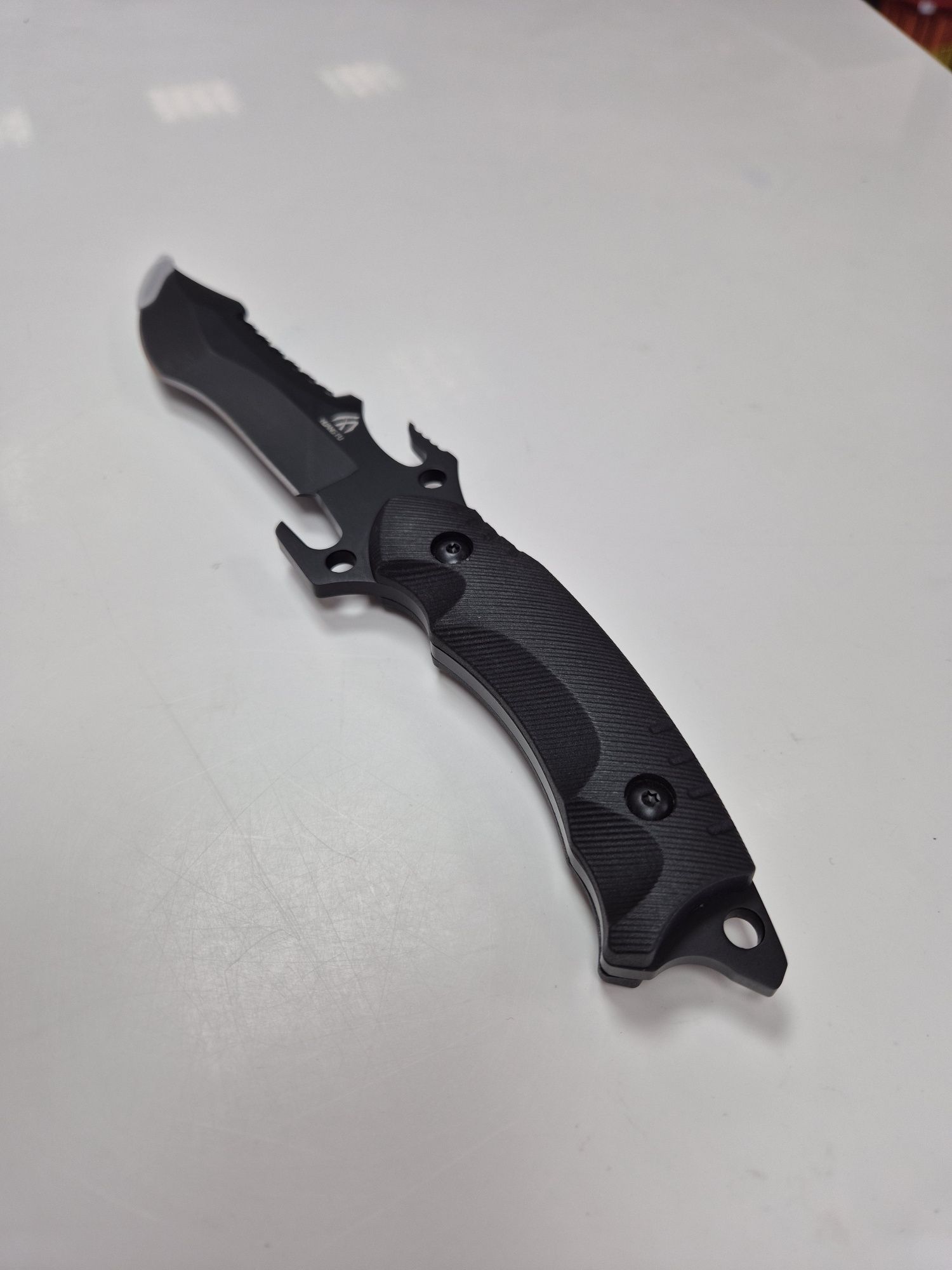 Nóż taktyczny survivalowy Huang Fu 26cm z etui