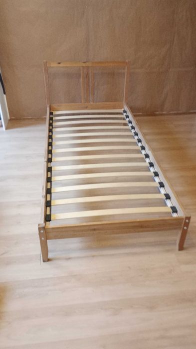 90x200 łóżko IKEA + stelaż JYSK