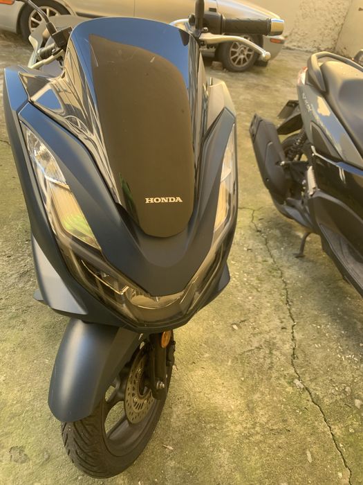 Vendo HONDA PCX 2025