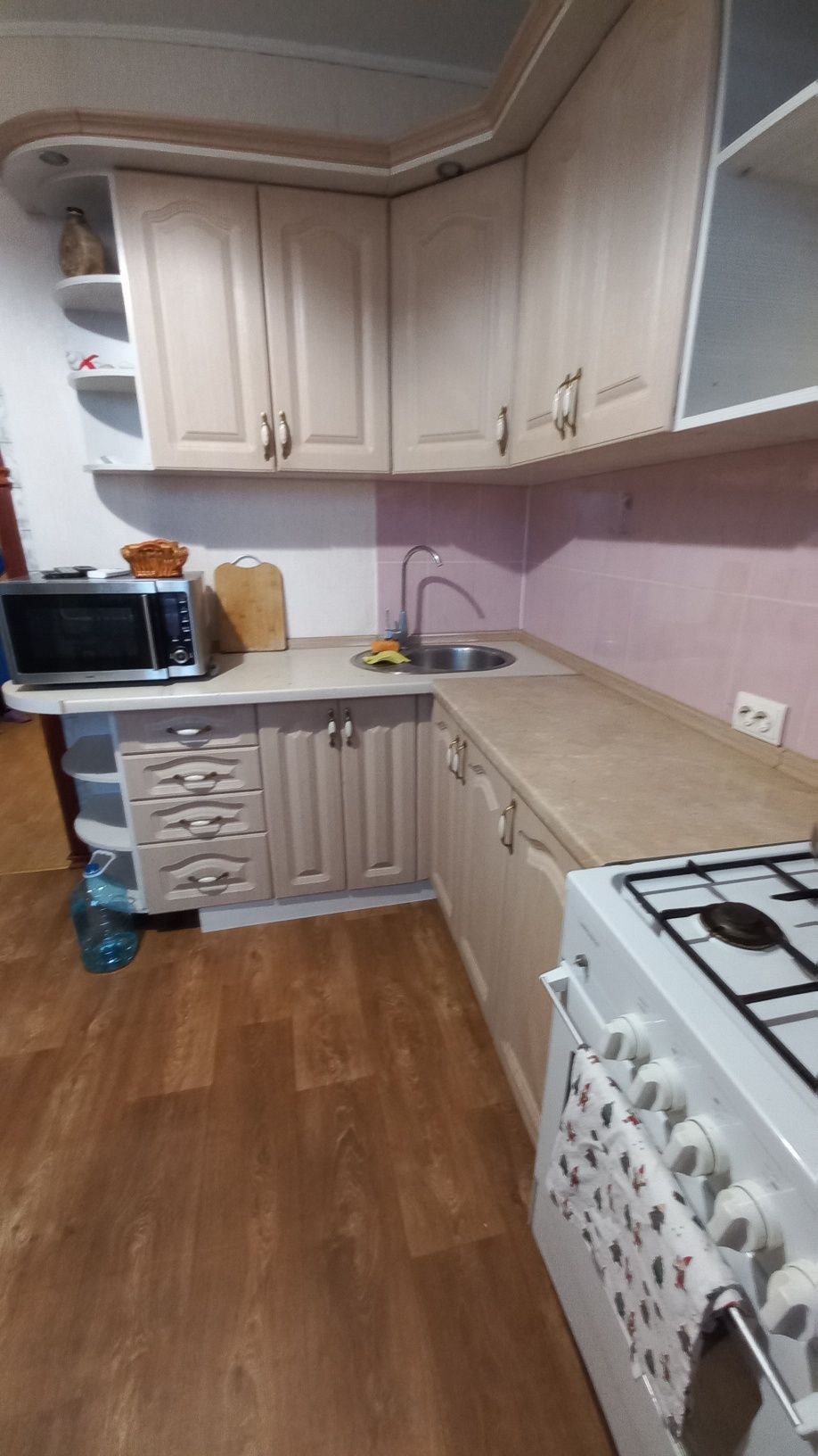 Продається чудова,уютна 3-х кімн.кв-ра,  пер.Червоний