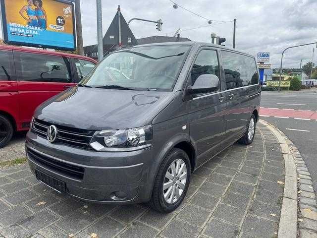 Volkswagen T-5..
