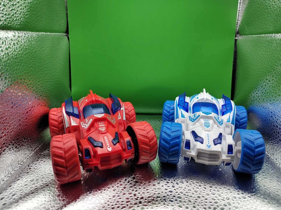 Samochód 2x akrobata Stunt Spinning Toy Car 360 stopni
