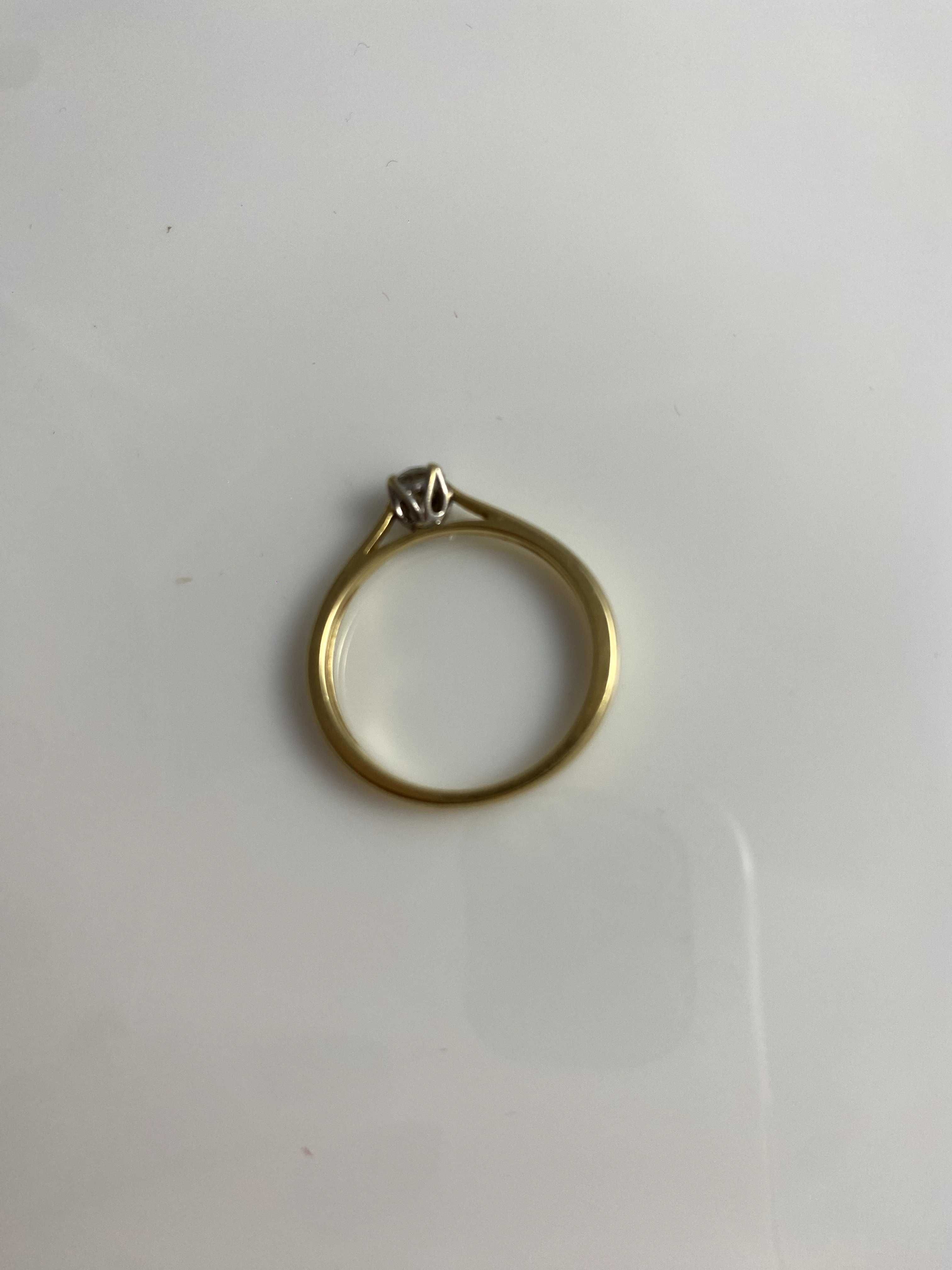 Pierścionek APART złoto z brylantem Au585 2g 0,2ct