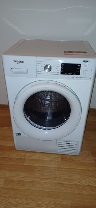 Sprzedam cena do uzgodnienia  segment ,żyrandol i kinkiety toczone ,su