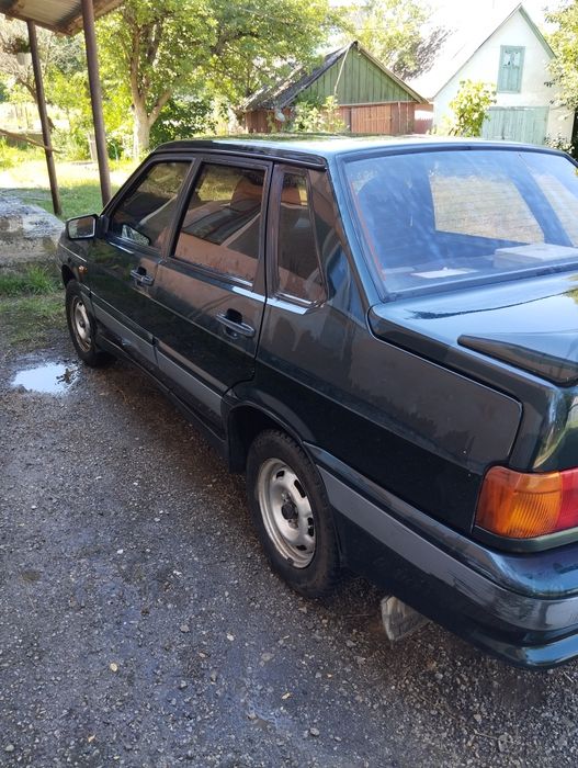 ТЕРМІНОВО : ВАЗ 2115.  2002року випуску.