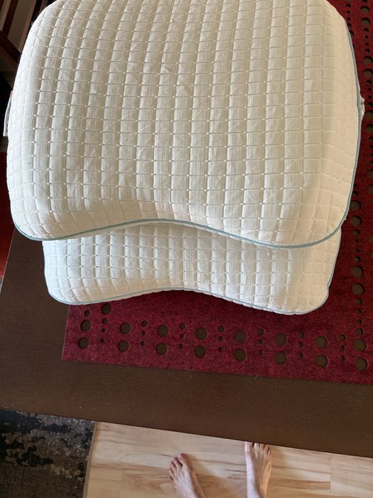 Poduszki ergonomiczne IKEA Kråkklover – komplet, stan bdb
