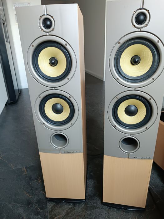 Kolumny głośnikowe wharfedale diamond 8.4
