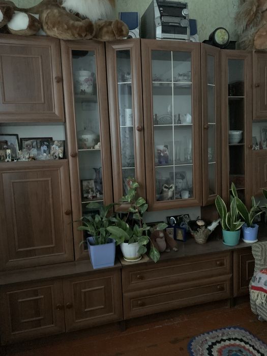 Продам стенку прихожую