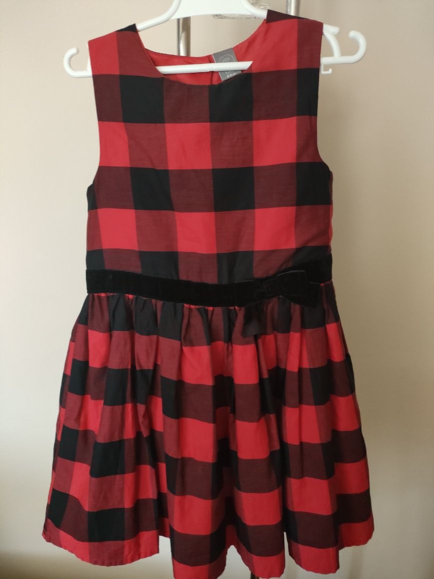 Sukienka kratka czerwono czarna