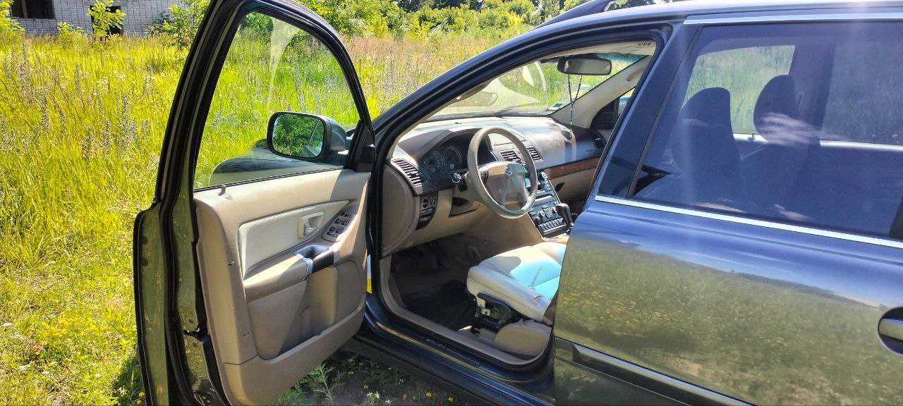 Volvo XC90, 2.4 TDI, повний привід, 7 місць, для військових