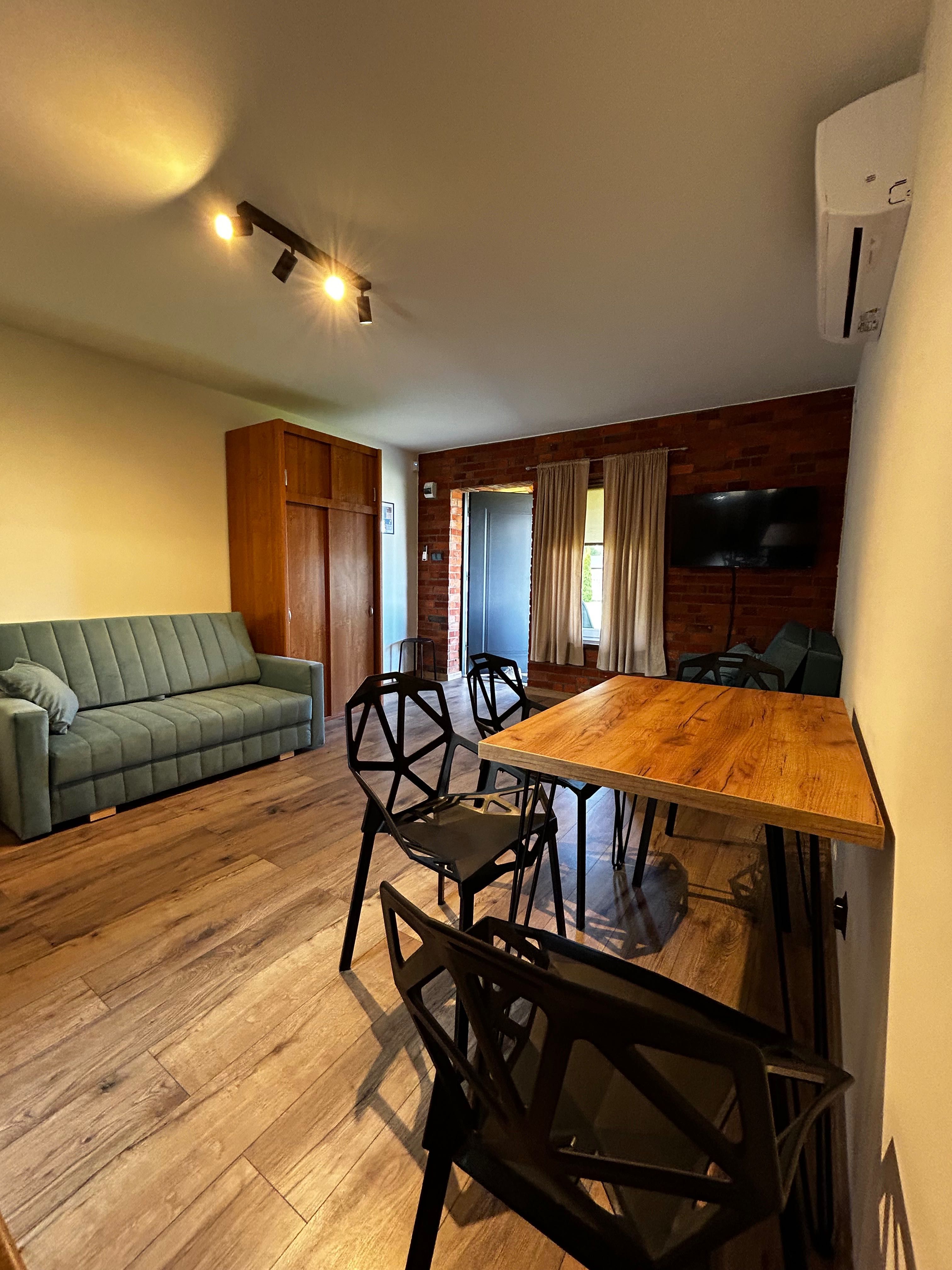 Pokoje studio/Apartament nad morzem Sianożęty (Ustronie Morskie 2 km)