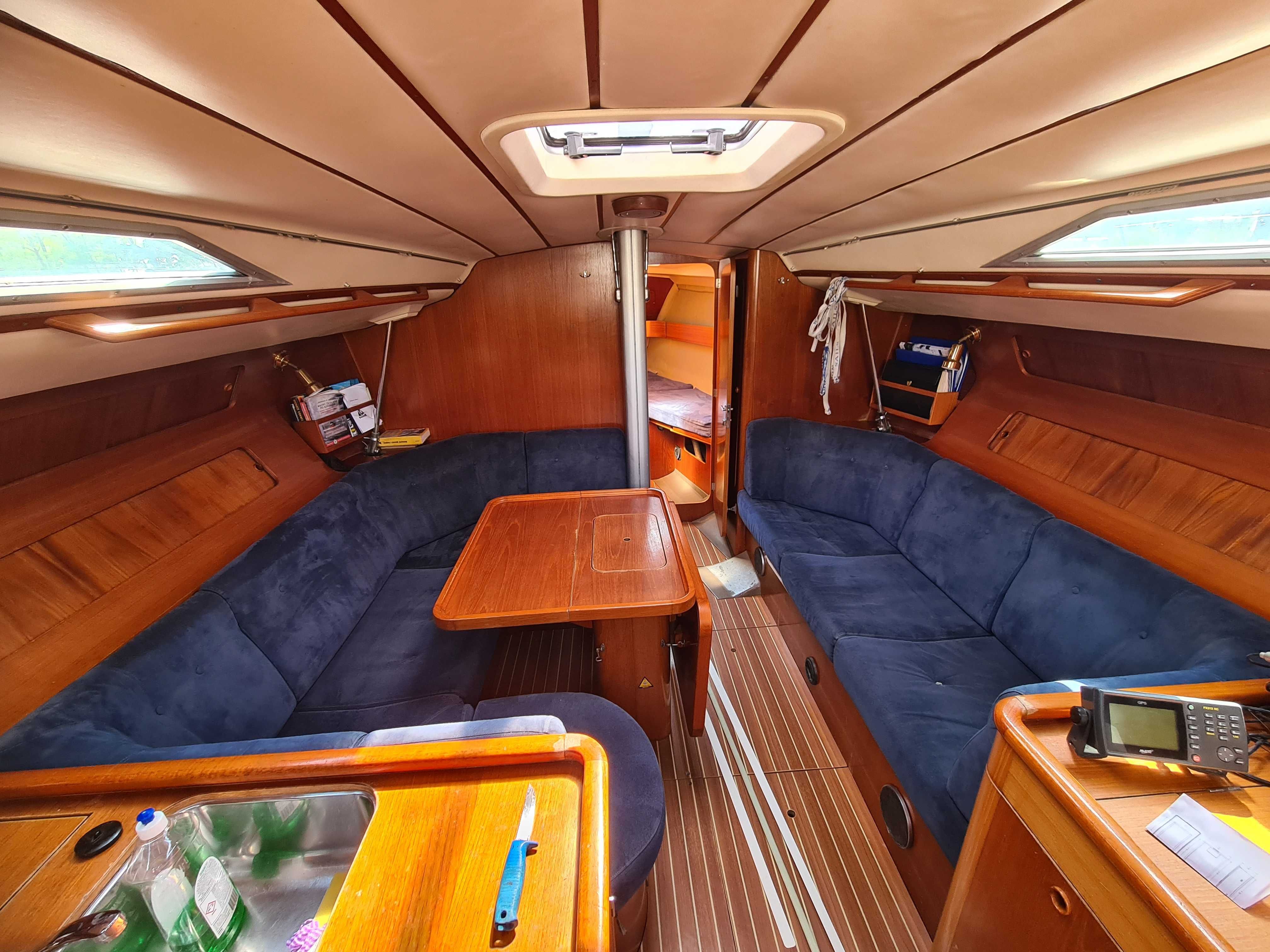 Jacht żaglowy morski Grand Soleil 38