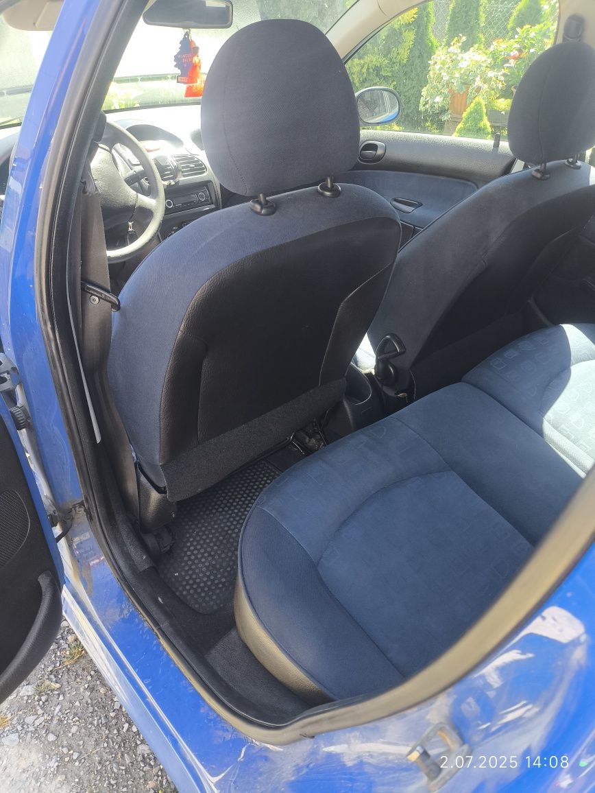 Sprzedam Peugeot 206 1.1