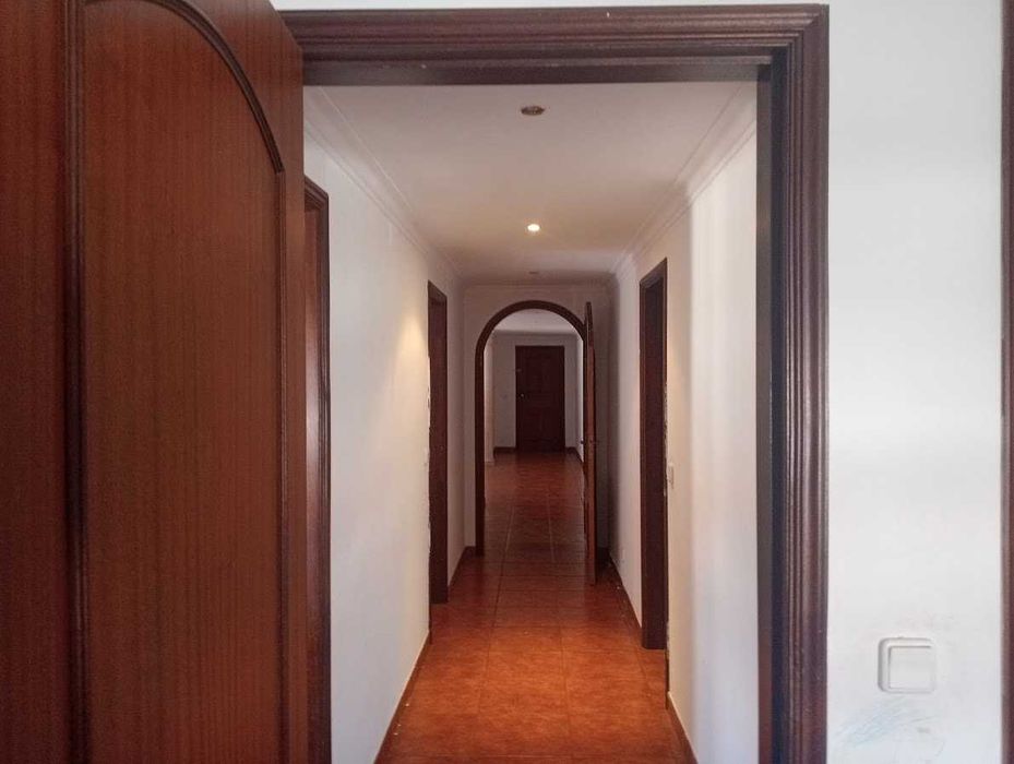 Arrendo apartamento T3 Próximo da estação do entroncamento.