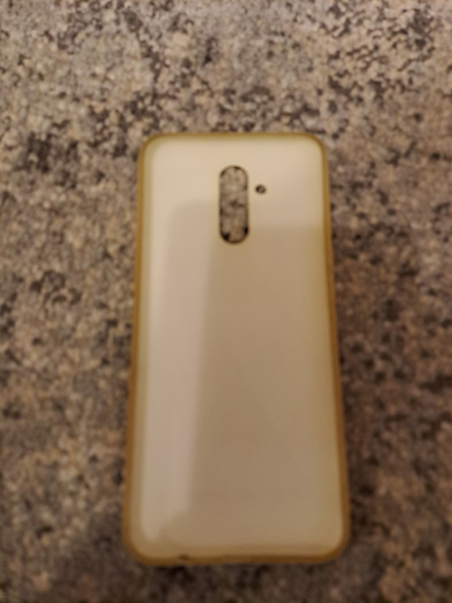 Etui na telefon różowe